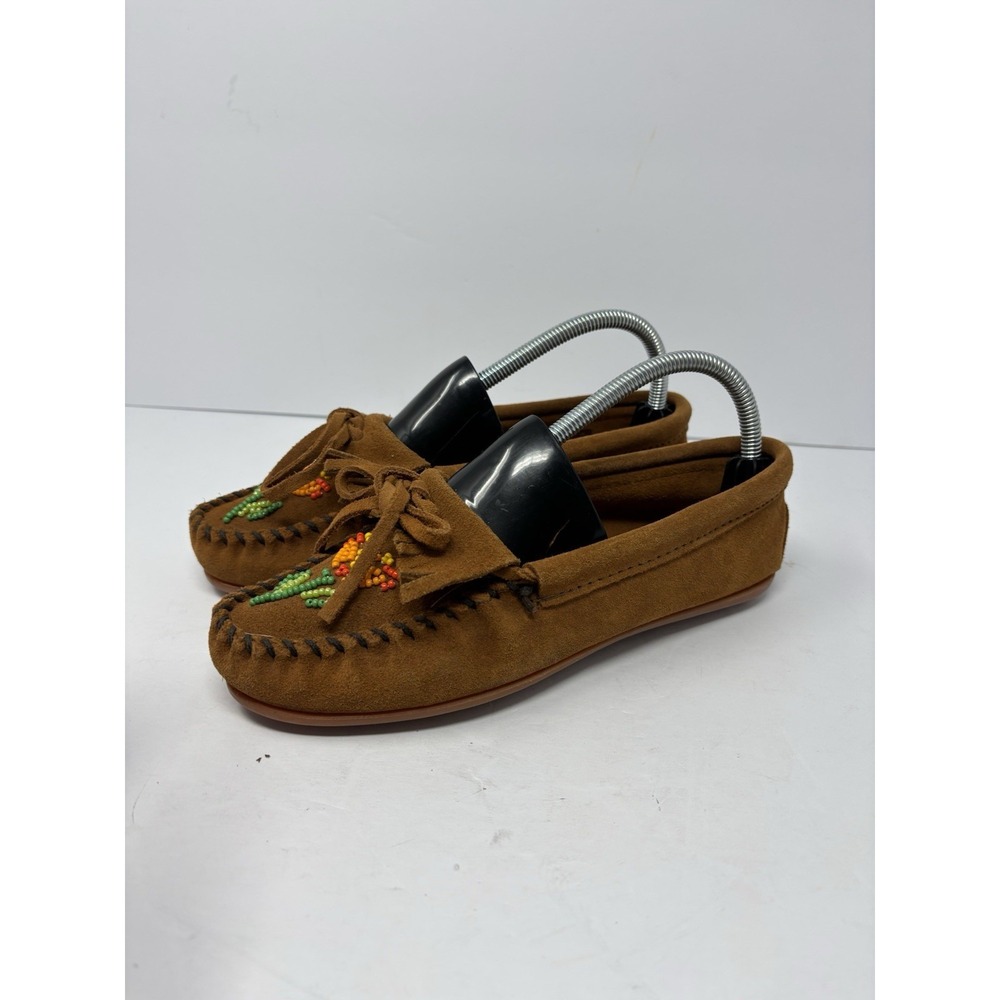 Minnetonka Women's Beaded Moccasin- Ziigwan Waaigwan Size 7.5